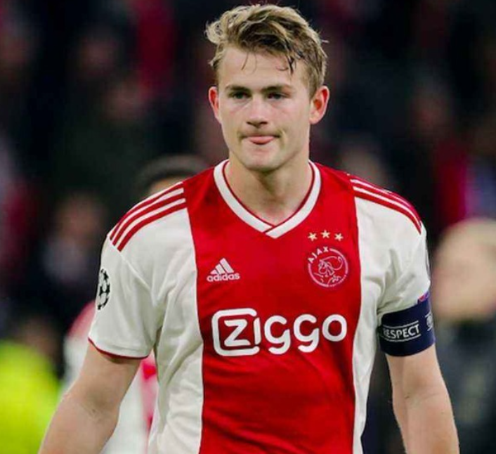 德里赫特：從低谷中崛起，于競爭中奮進(jìn)