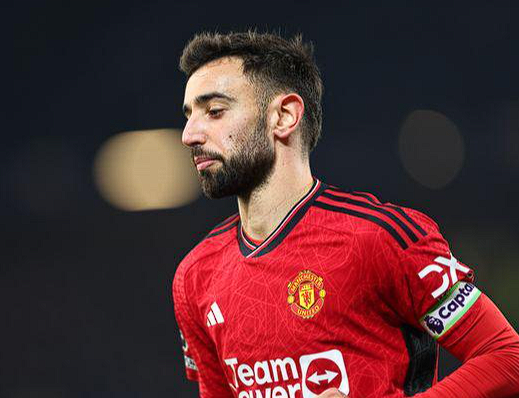 馬丁內(nèi)斯深度剖析：B費(fèi)在曼聯(lián)與葡萄牙國家隊(duì)的多元角色