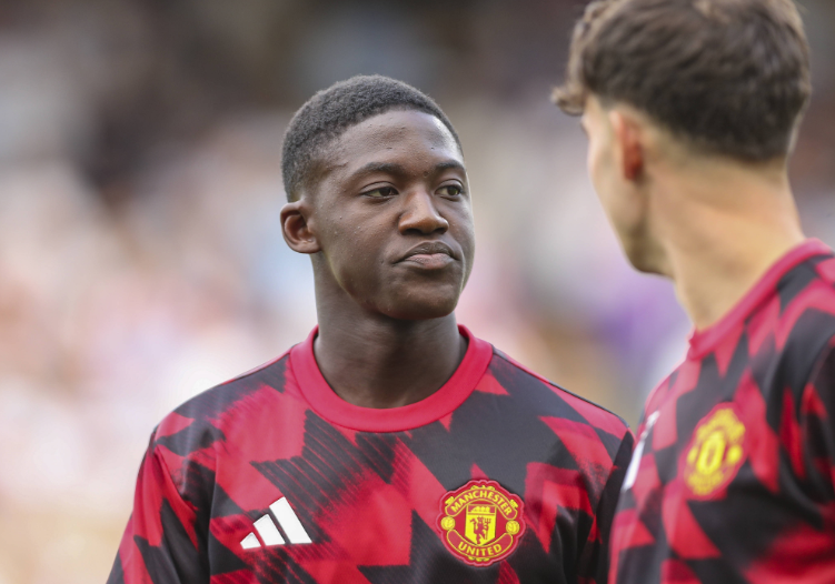 曼聯(lián)中場引援計(jì)劃：梅努續(xù)約難阻紅魔補(bǔ)強(qiáng)決心